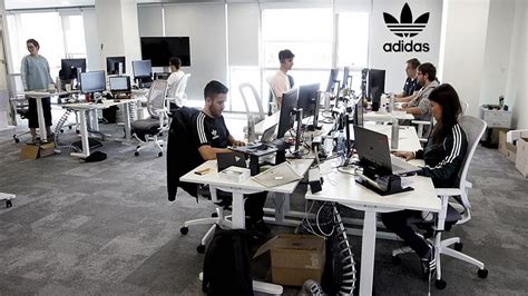 vacantes adidas bogota